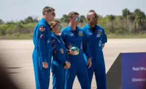 Artemis II crew arrives at Kennedy Space Center ahead of launch
